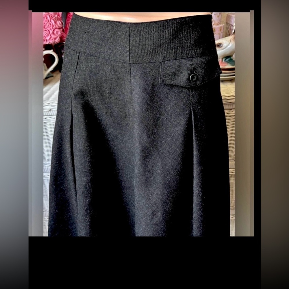 Ted Baker London Dark Grey Wool Knee Length Skirt Semi Pleated TB 4 = US 12 - Picture 2 of 10